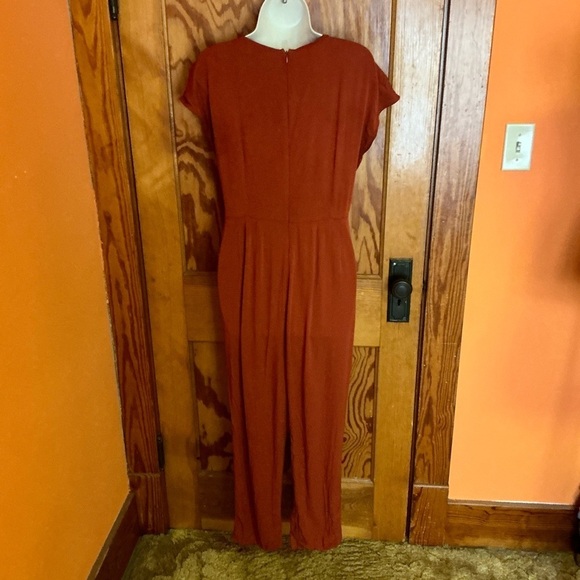 3 for 20 $ bundle Sharagano rust jump suit - Picture 11 of 11